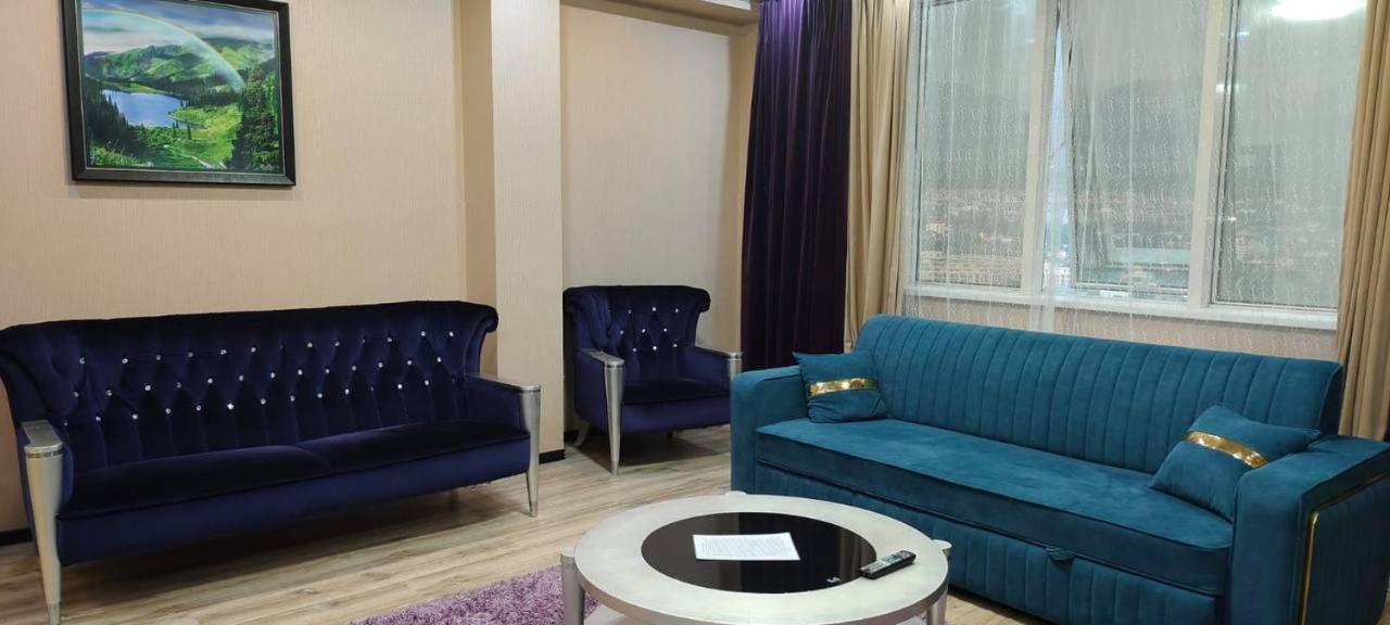 Nurly Tau 2Room Apartments アルマトイ エクステリア 写真
