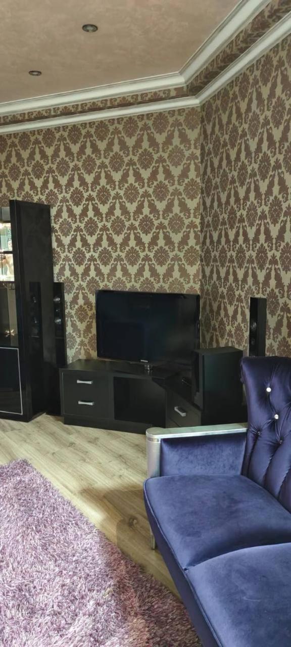 Nurly Tau 2Room Apartments アルマトイ エクステリア 写真