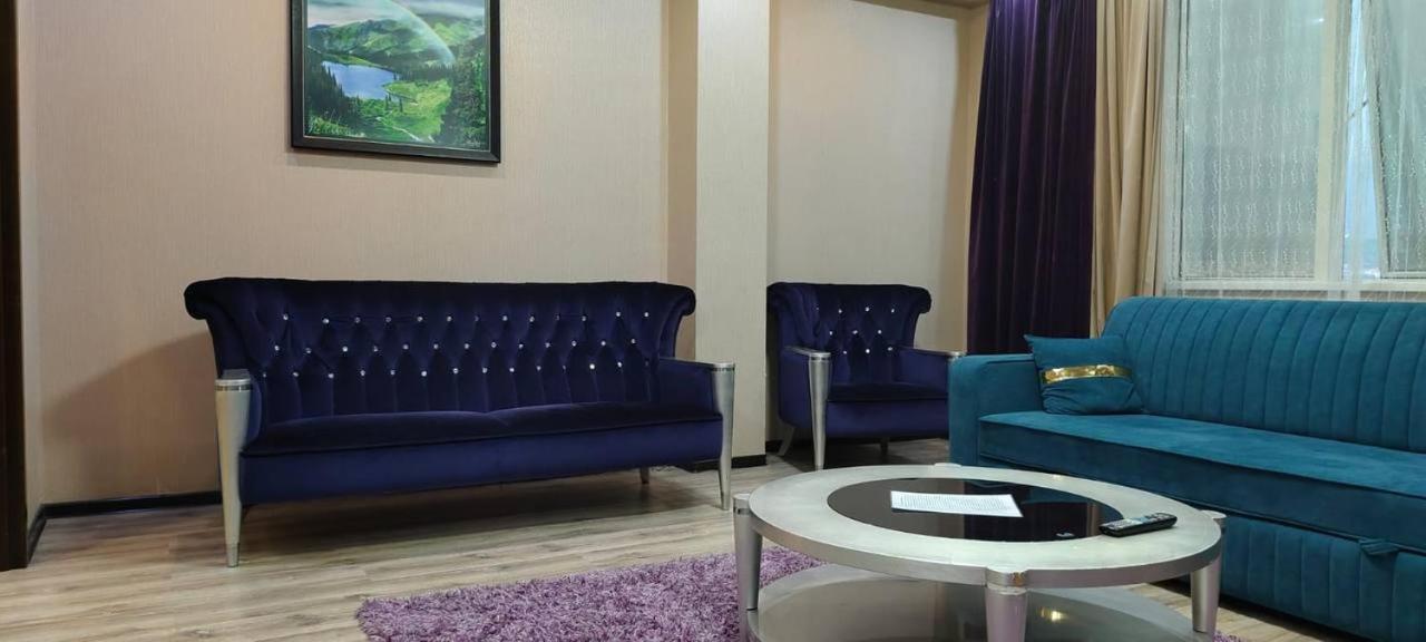 Nurly Tau 2Room Apartments アルマトイ エクステリア 写真