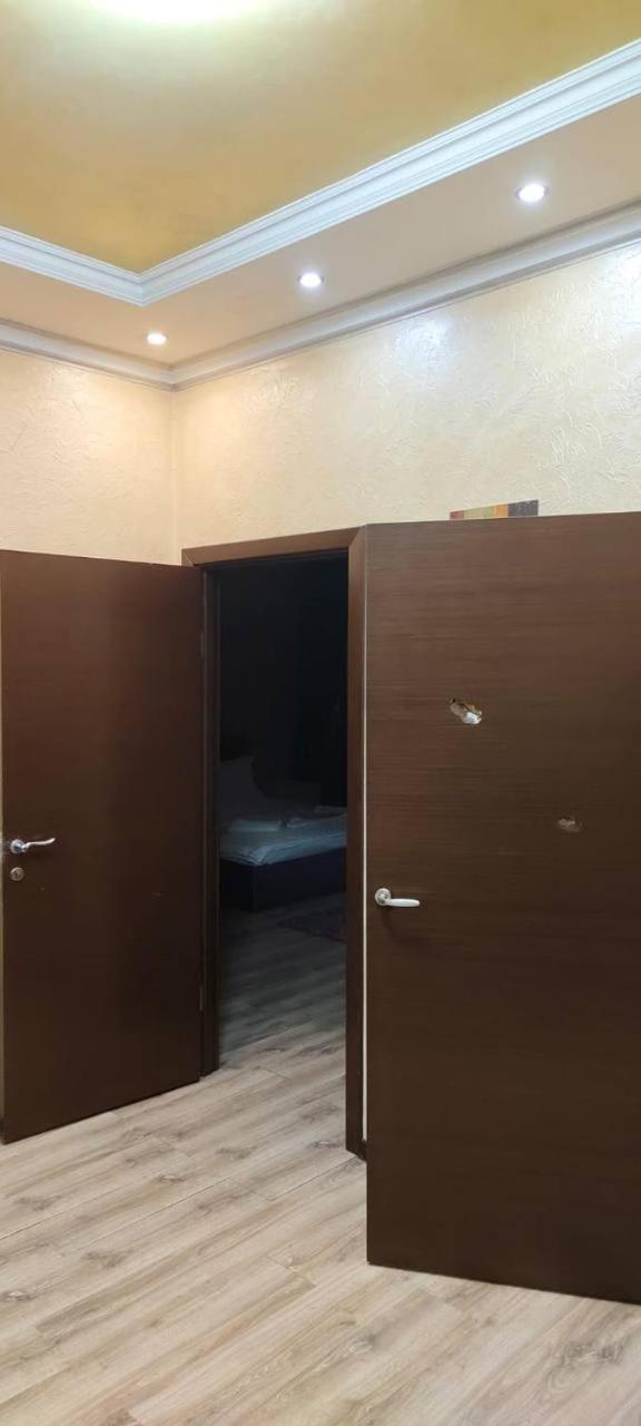 Nurly Tau 2Room Apartments アルマトイ エクステリア 写真
