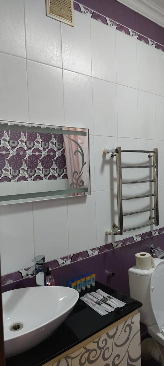 Nurly Tau 2Room Apartments アルマトイ エクステリア 写真