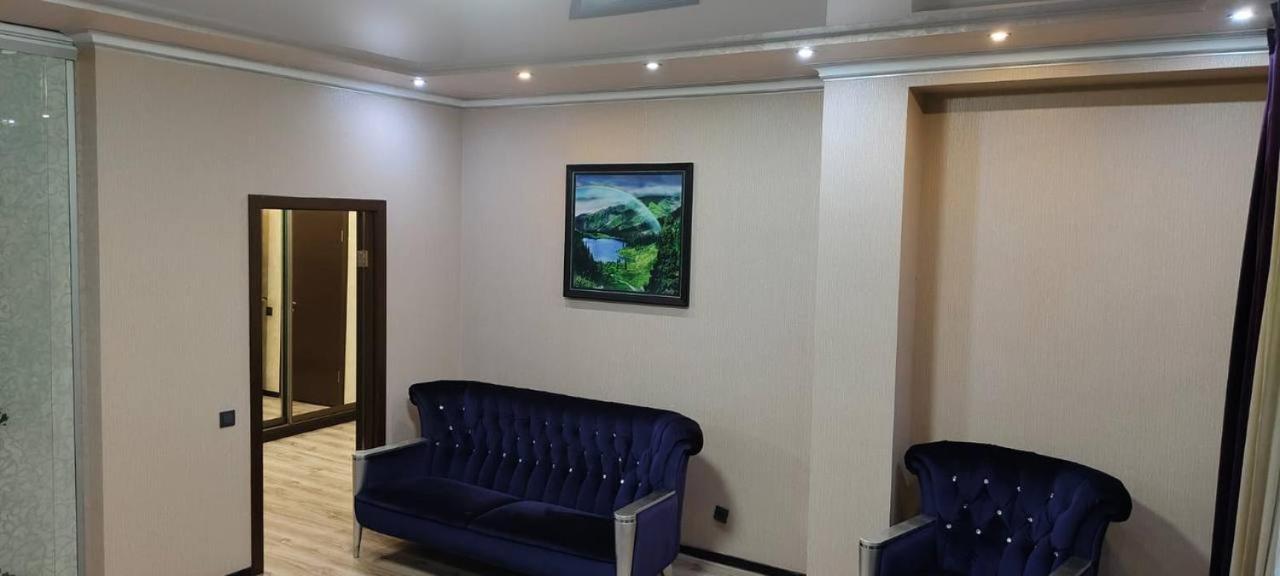 Nurly Tau 2Room Apartments アルマトイ エクステリア 写真